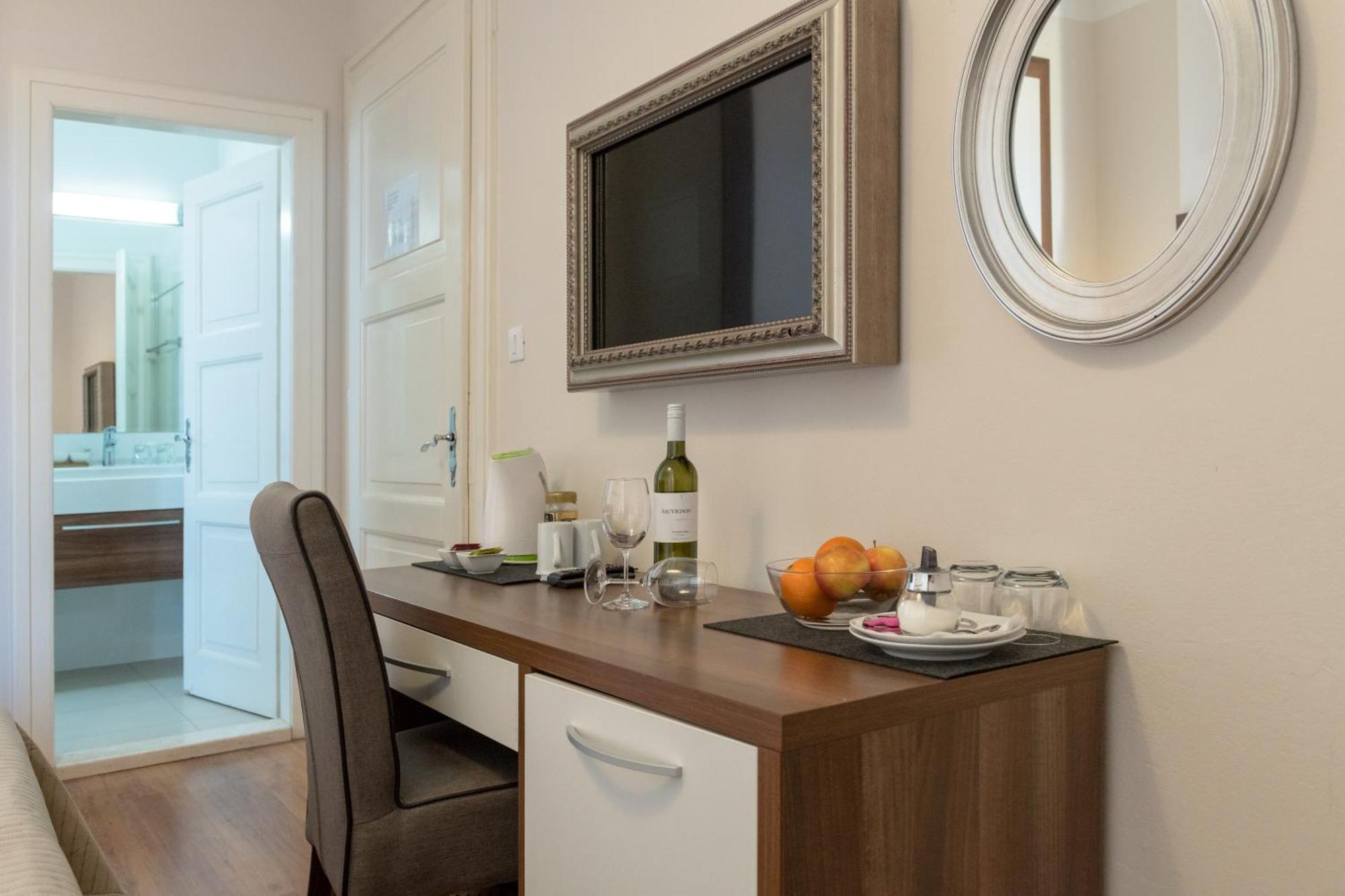 Bastion Luxury Rooms Сплит Экстерьер фото