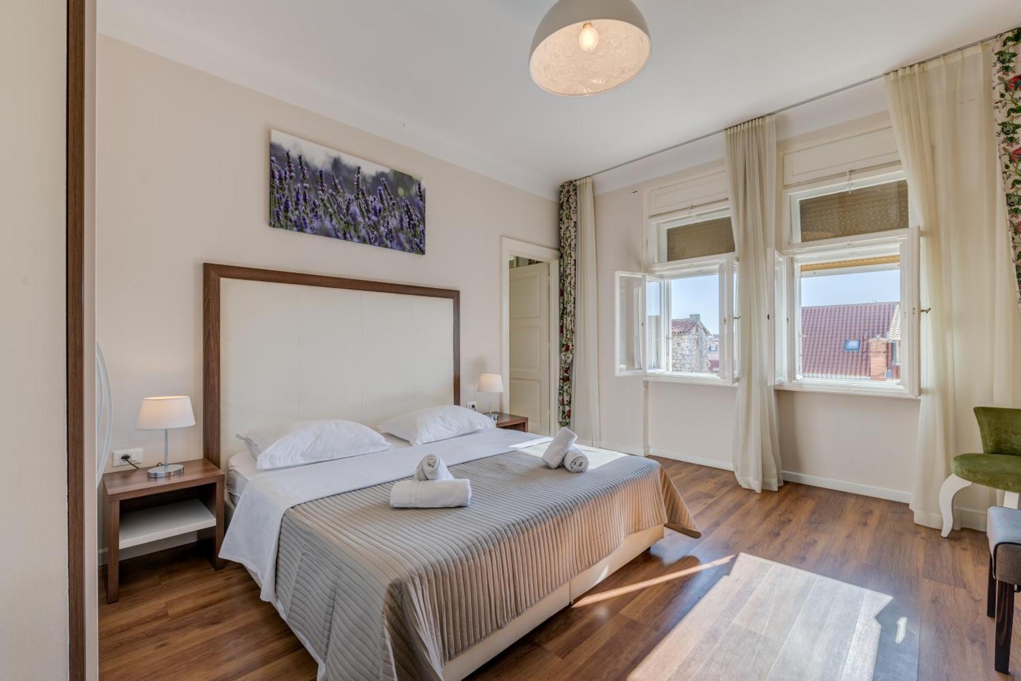 Bastion Luxury Rooms Сплит Экстерьер фото